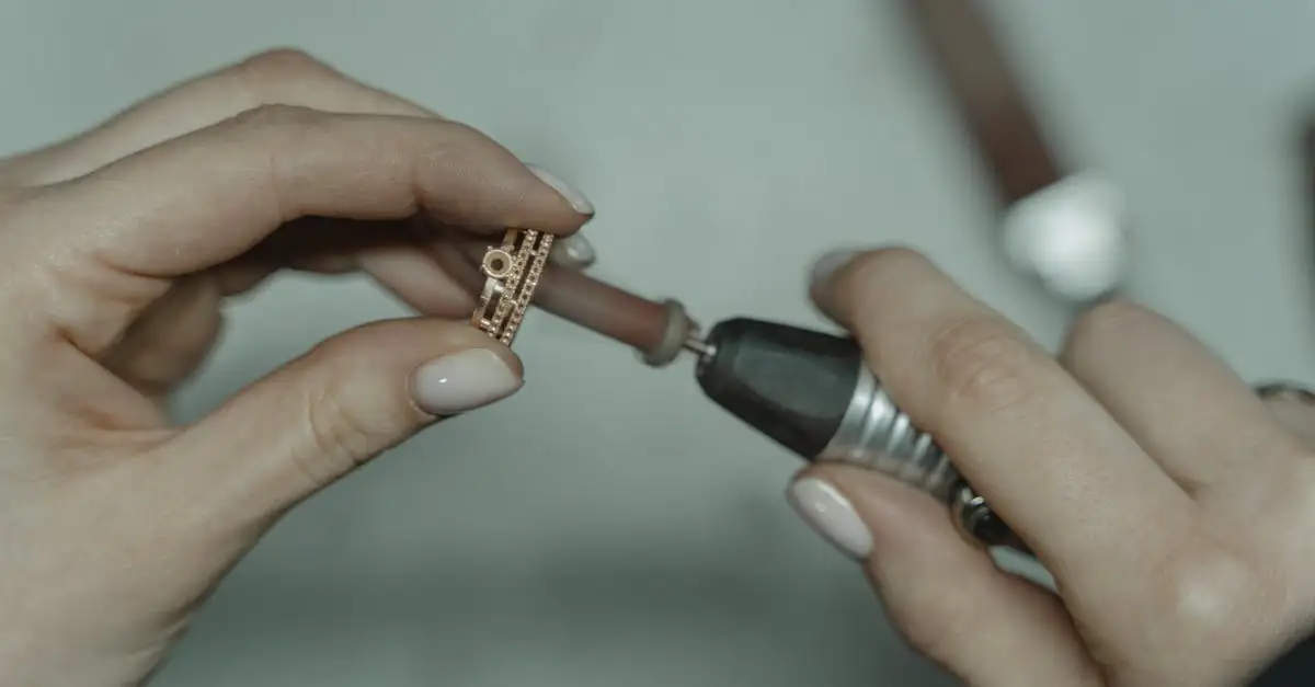 Juwelier in Almere Stadhuisplein voor sieraden en reparatie.